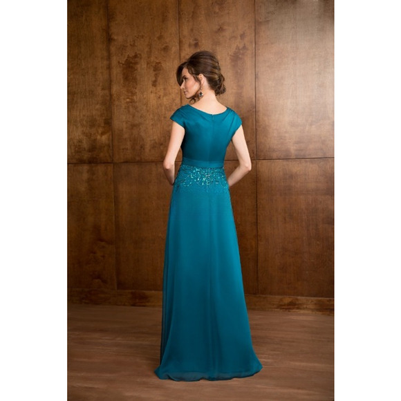Jade by Jasmine Elegant Gown Special Occasion Bridesmaid Prom Dress Size 2 - Picture 2 of 16